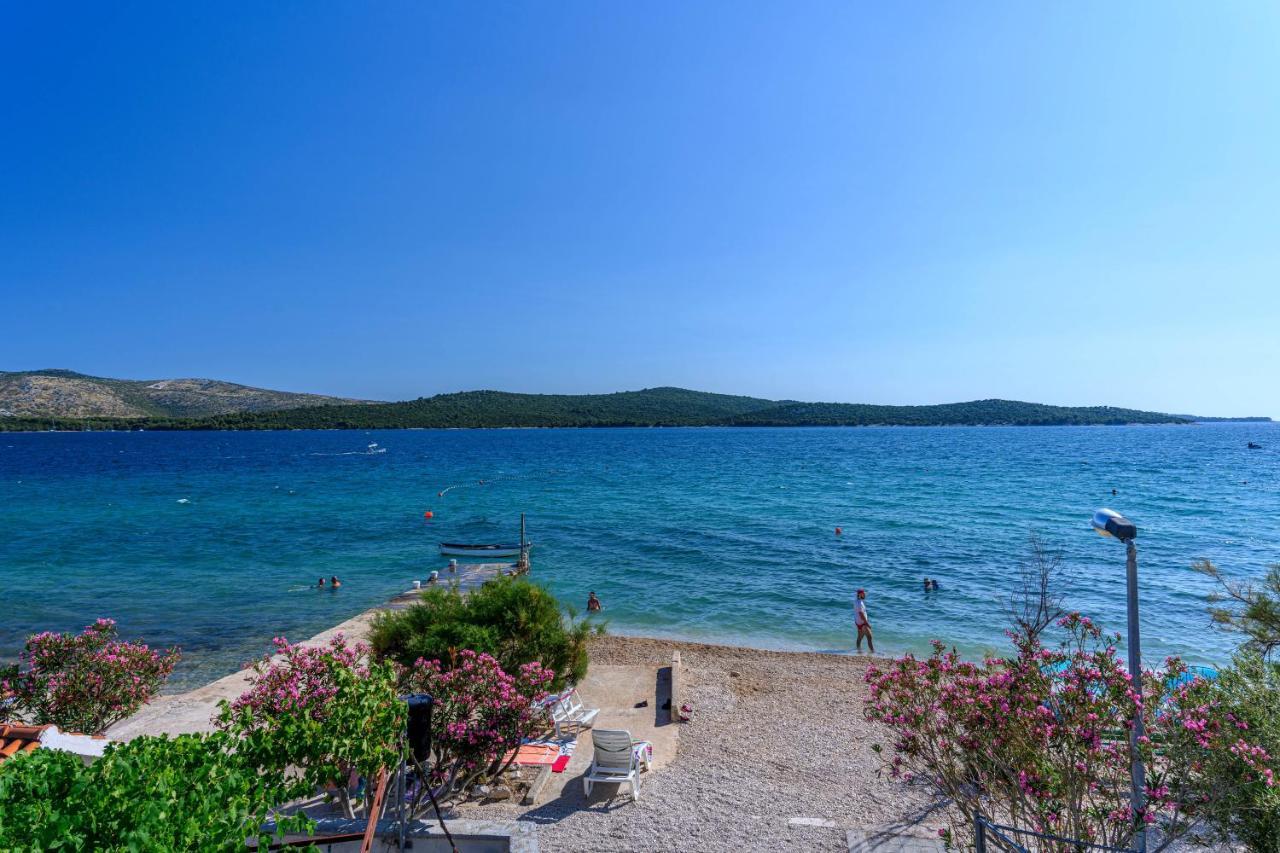 Apartment Seaside Жаборич Экстерьер фото